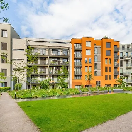 With Private Parking - Balcony - Center