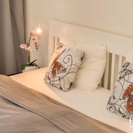 With Private Parking - Balcony - Center Appartement *