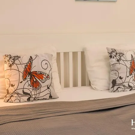 With Private Parking - Balcony - Center Appartement Prague
