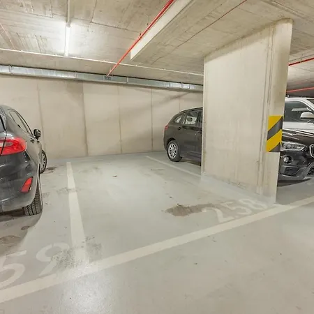 With Private Parking - Balcony - Center Appartement *
